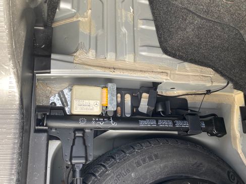 Used 1999 Mercedes-Benz C 230 image 32