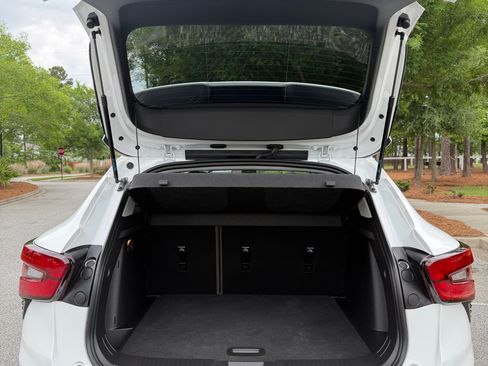 Used 2024 Chevrolet Trax ACTIV w/ Sunroof Package FWD image 5