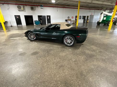 Used 2000 Chevrolet Corvette Convertible w/ Memory Pkg image 8