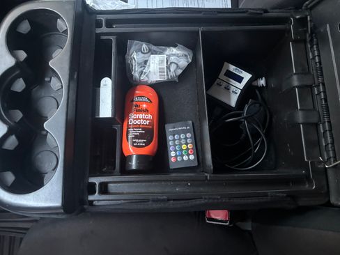 Used 2011 Chevrolet Silverado 2500 LT w/ Interior Plus Package image 15