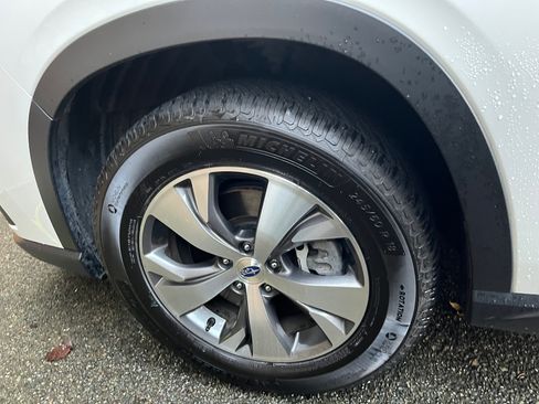 Used 2019 Subaru Ascent Premium image 15