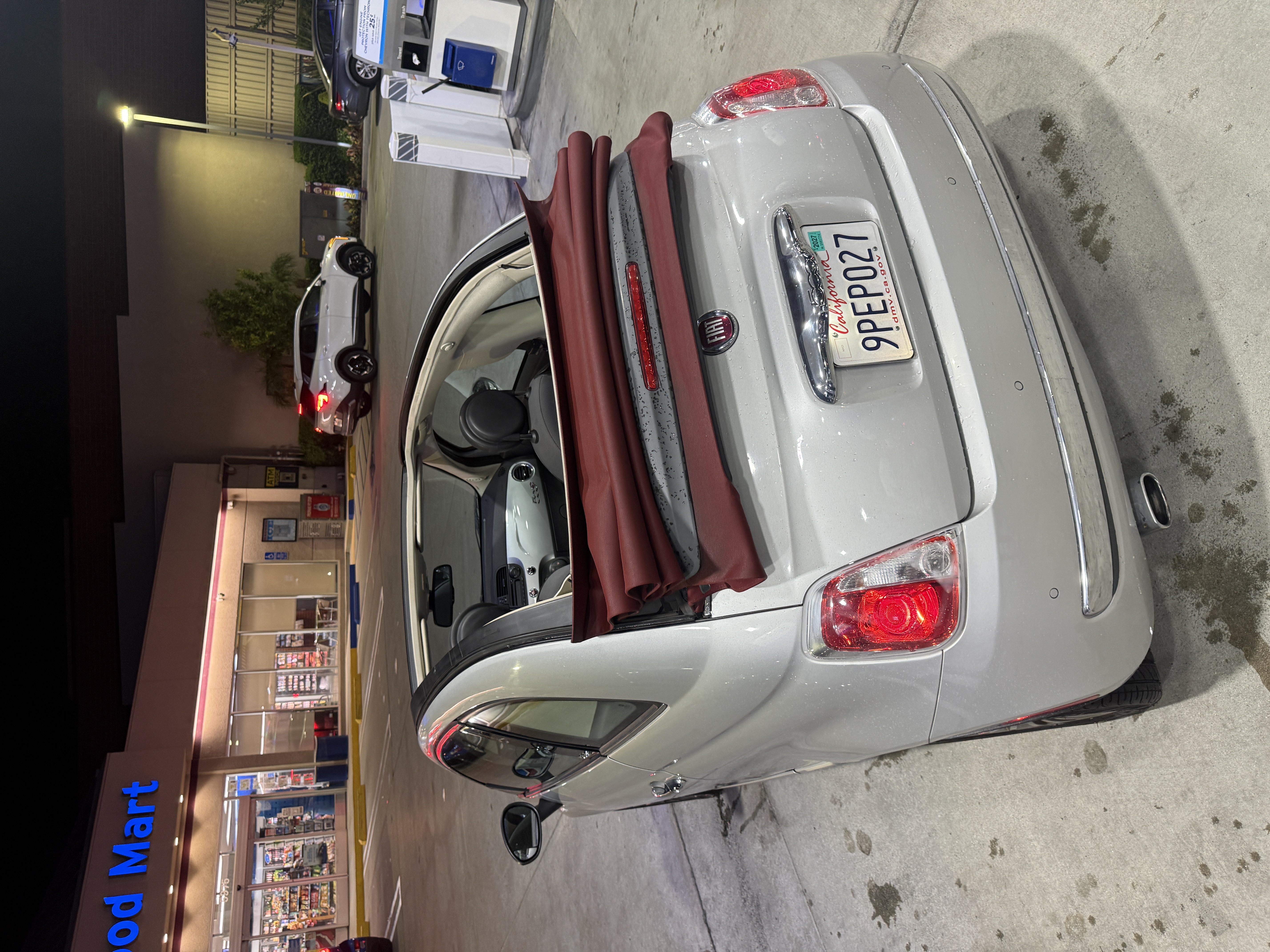 Used 2012 FIAT 500 Lounge w/ Convenience Group FWD image 12