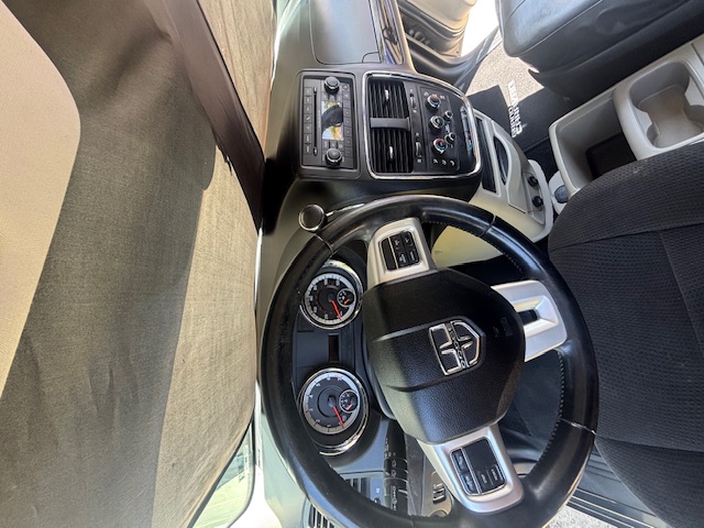 Used 2012 Dodge Grand Caravan SE FWD image 9