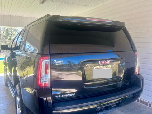 Used 2018 GMC Yukon SLT w/ Open Road Package image 4