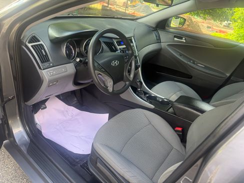 Used 2011 Hyundai Sonata GLS FWD image 13