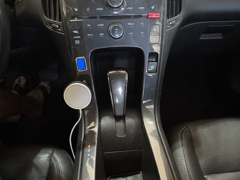 Used 2013 Chevrolet Volt Premium w/ Premium Trim Package image 11