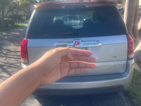 Used 2006 Saturn Vue 2WD V6 image 9