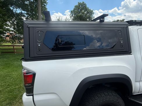 Used 2019 Toyota Tacoma TRD Pro AWD/4WD image 12
