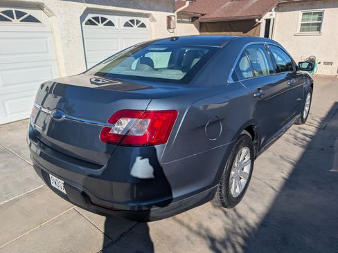 Used 2010 Ford Taurus SE image 9
