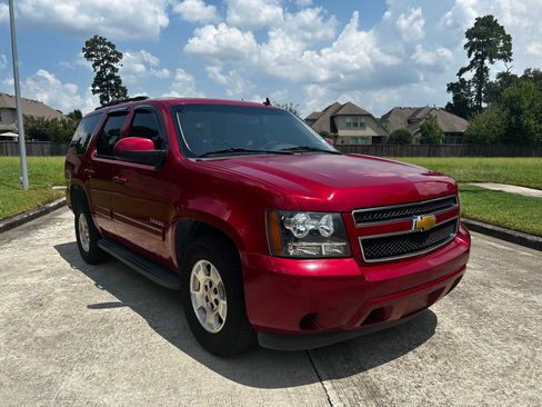 Used 2013 Chevrolet Tahoe LS image 2