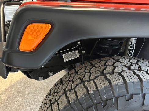 Used 2006 Jeep Wrangler Rubicon w/ Security Group image 17