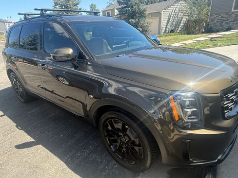 Used 2021 Kia Telluride SX w/ SX Prestige Package AWD/4WD image 9