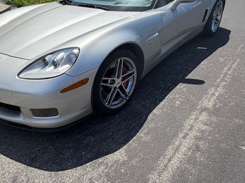 Used 2007 Chevrolet Corvette Z06 w/ Preferred Equipment Group RWD image 4