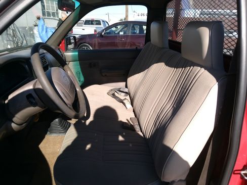 Used 1997 Toyota Tacoma 2WD Regular Cab image 6