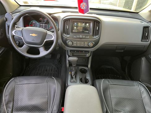 Used 2019 Chevrolet Colorado W/T w/ WT Convenience Package image 16