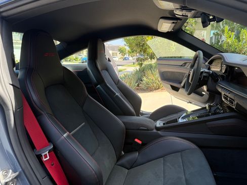 Used 2024 Porsche 911 GT3 RS image 8