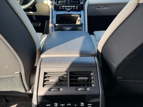 Used 2024 Porsche Panamera 4 image 14