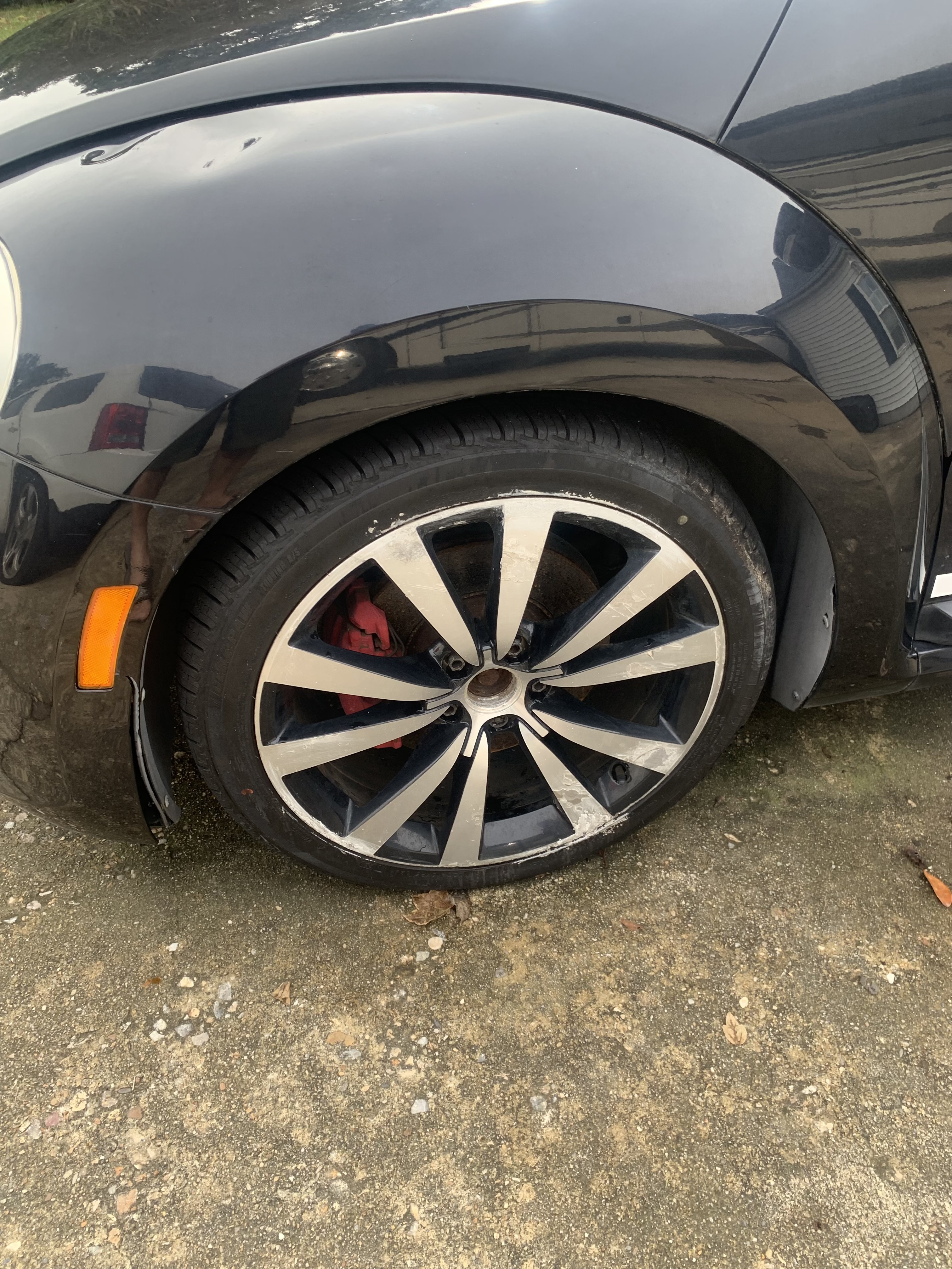 Used 2012 Volkswagen Beetle 2.0T FWD image 5