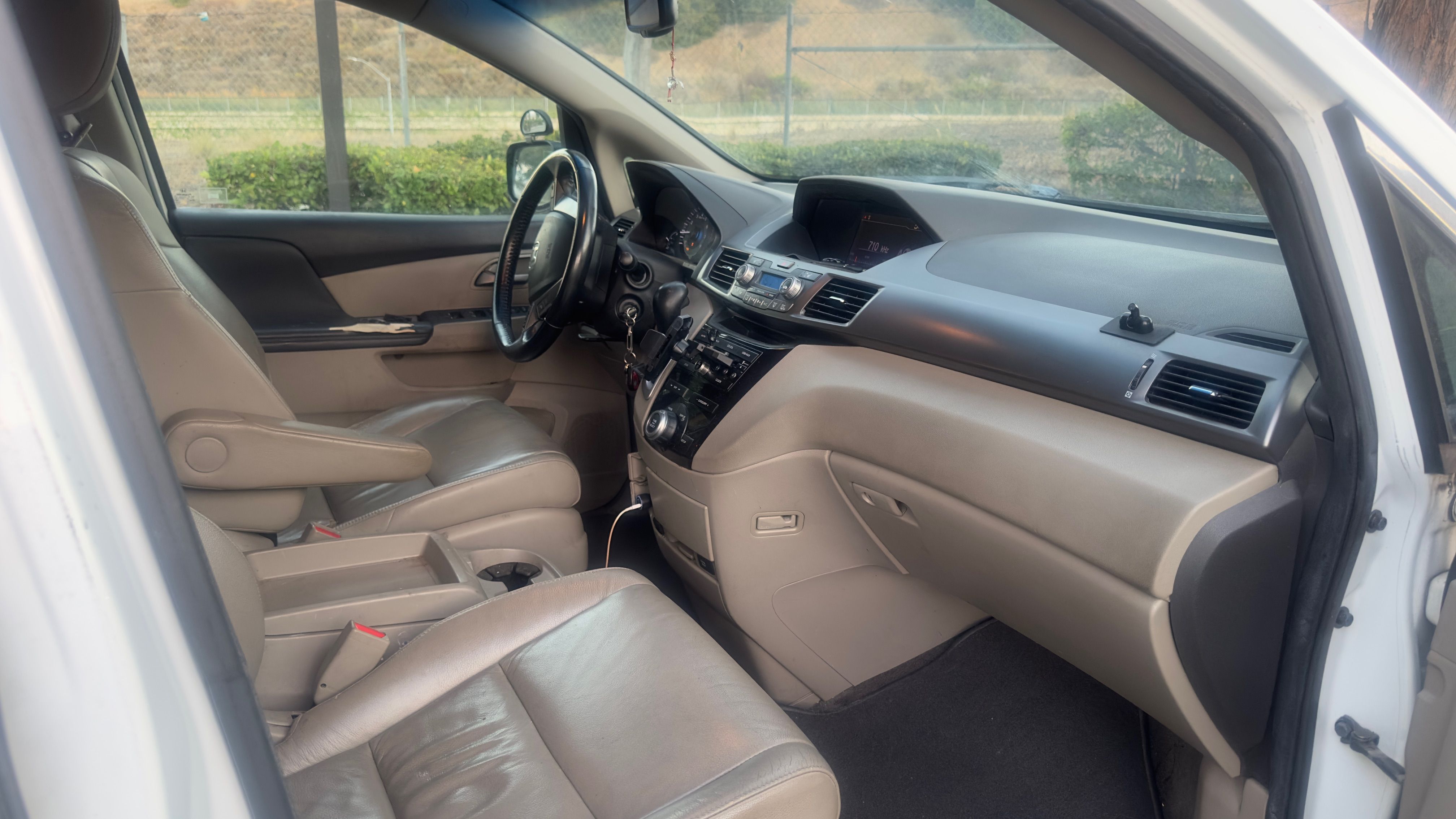 Used 2012 Honda Odyssey EX-L image 18