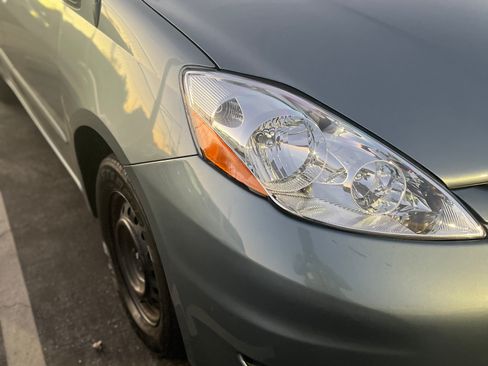 Used 2006 Toyota Sienna LE image 2