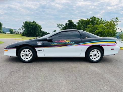 Used 1993 Chevrolet Camaro Z28 image 9