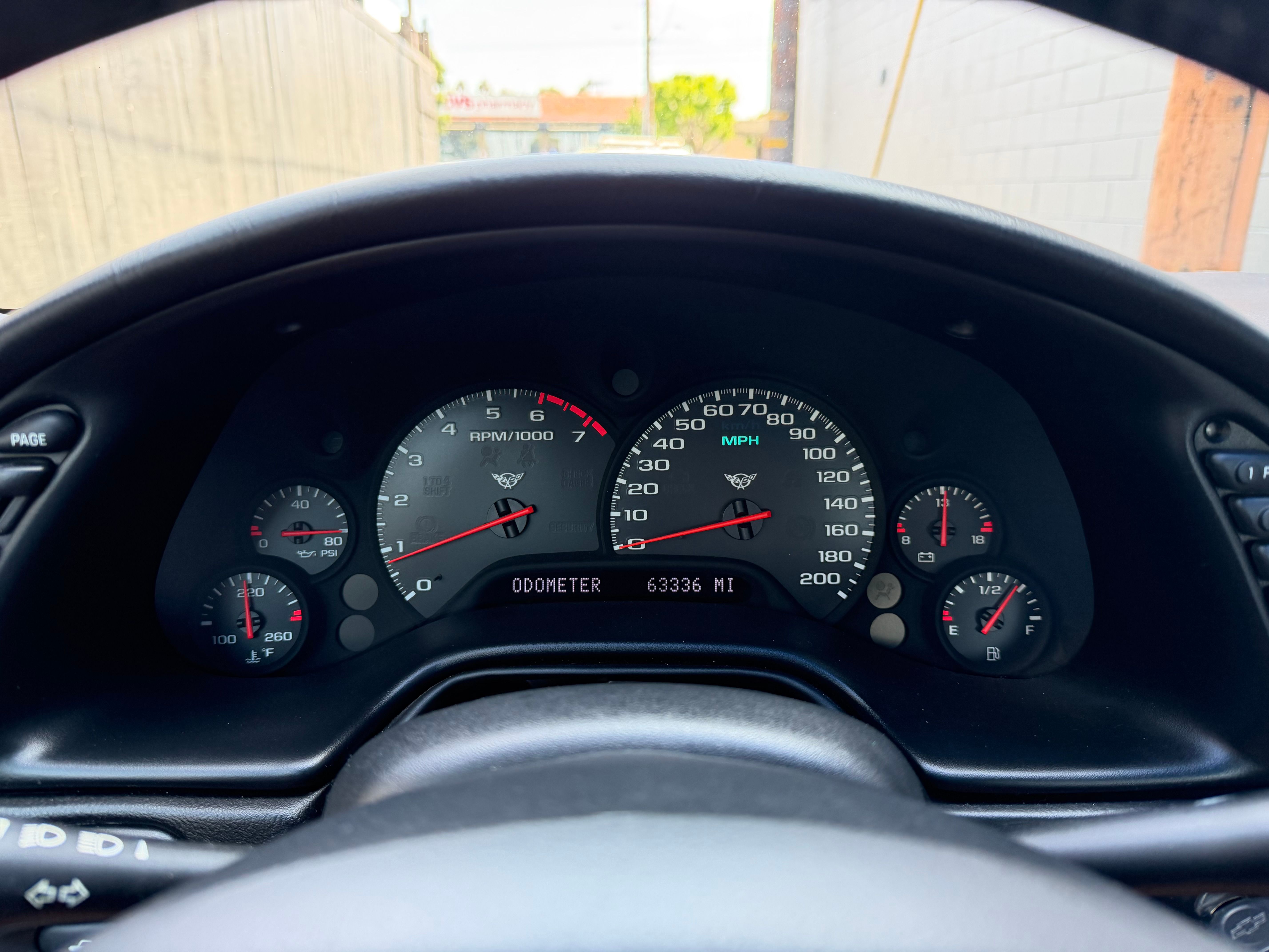 Used 2002 Chevrolet Corvette Coupe w/ Preferred Equipment Group2 RWD image 26
