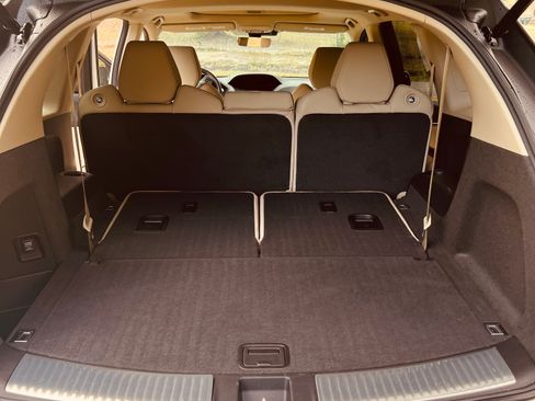 Used 2016 Acura MDX SH-AWD Sport Utility 4D image 4