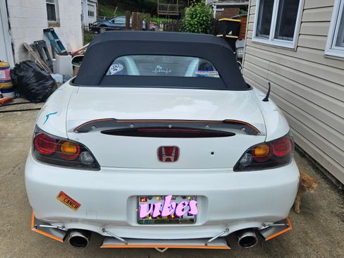 Used 2008 Honda S2000 image 2