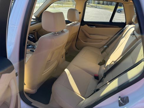 Used 2014 BMW X1 xDrive28i image 12