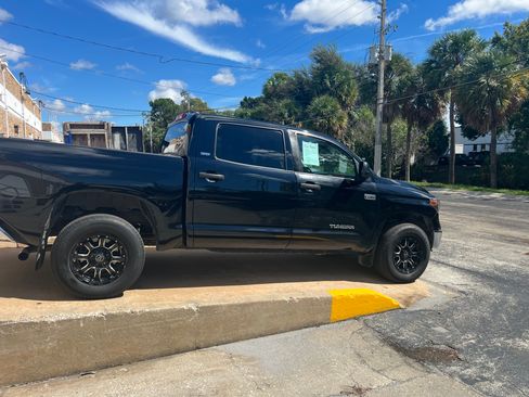 Used 2020 Toyota Tundra SR5 AWD/4WD image 6