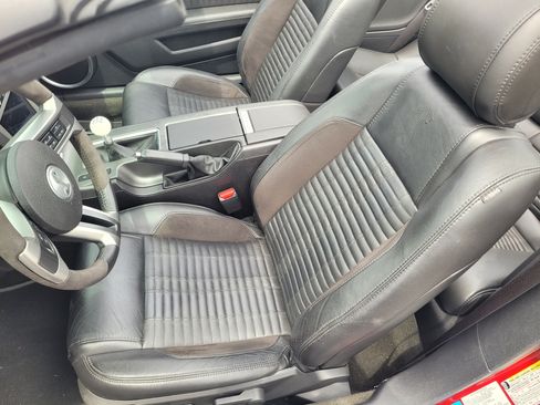 Used 2014 Ford Mustang Shelby GT500 w/ Equipment Group 821A RWD image 23