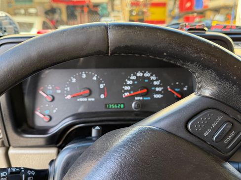 Used 2005 Jeep Wrangler Sport image 9