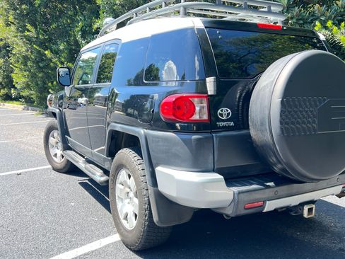 Used 2007 Toyota FJ Cruiser 4WD image 17