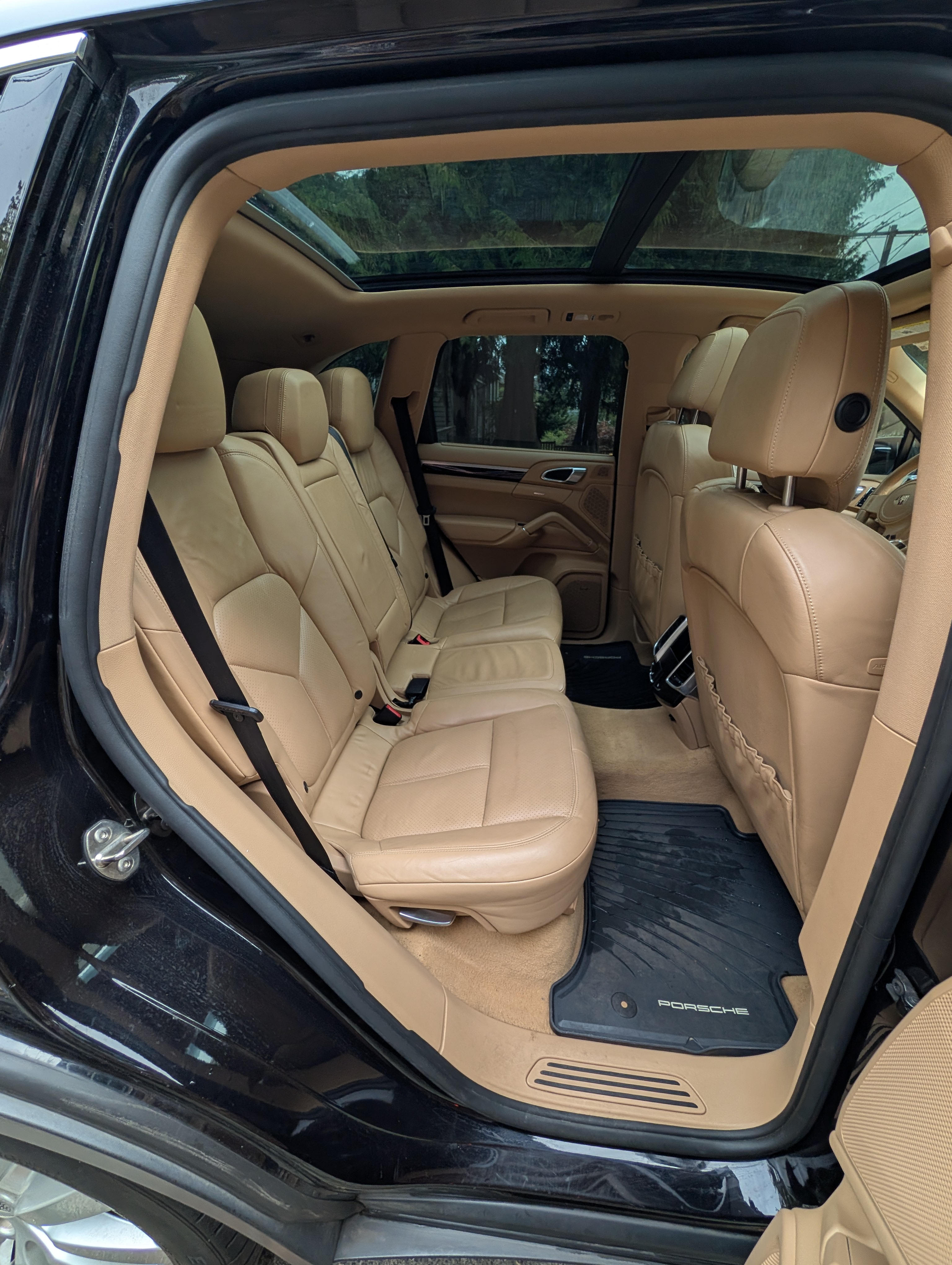 Used 2011 Porsche Cayenne AWD/4WD image 13