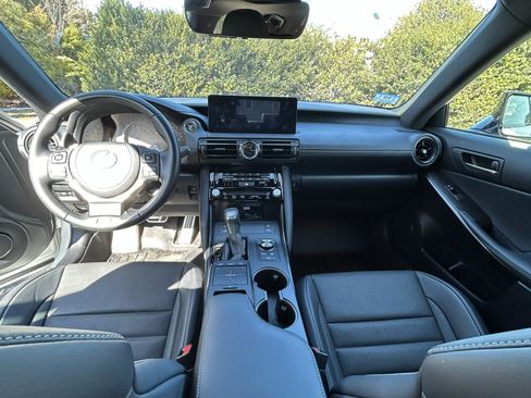 Used 2025 Lexus IS 350 F Sport image 16