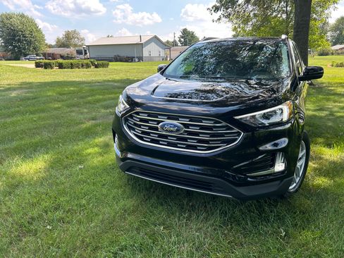 Used 2021 Ford Edge SEL w/ Convenience Package AWD/4WD image 2