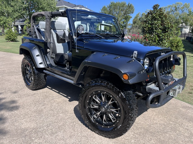 Used 2008 Jeep Wrangler Sahara AWD/4WD image 1