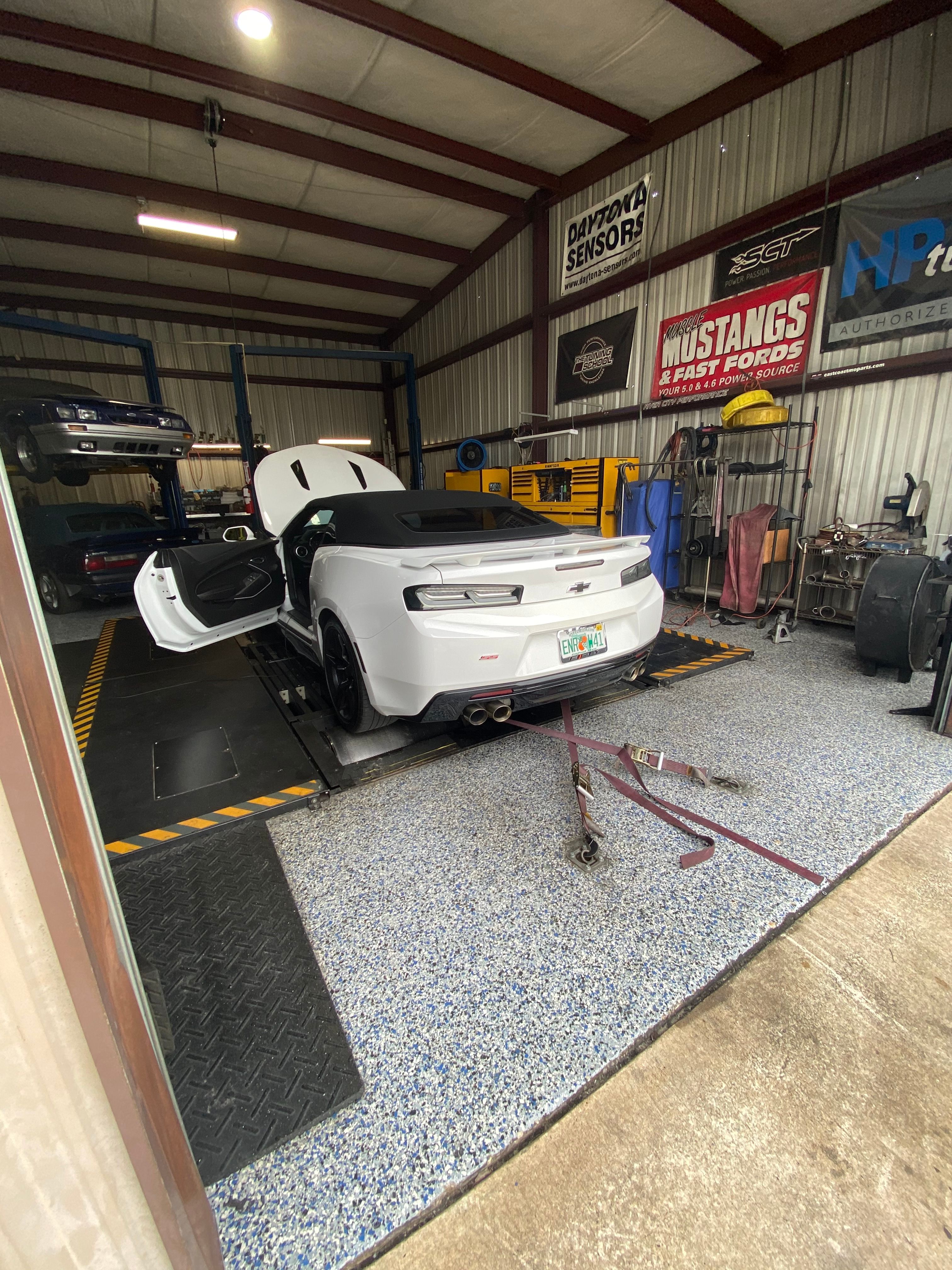 Used 2017 Chevrolet Camaro SS RWD image 20
