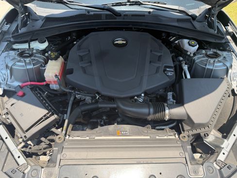 Used 2023 Chevrolet Camaro LT RWD image 16
