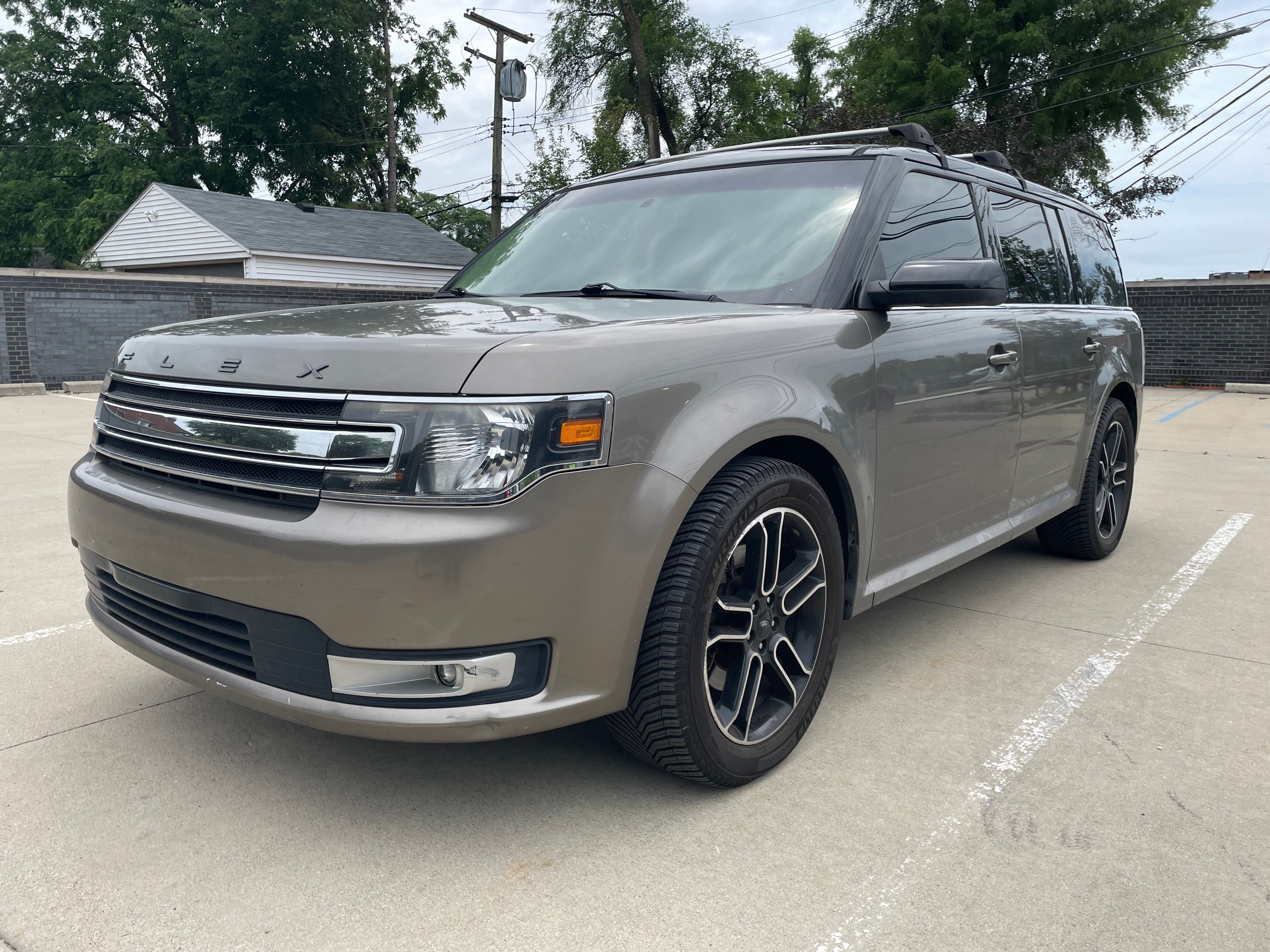 Used 2013 Ford Flex SEL FWD image 1