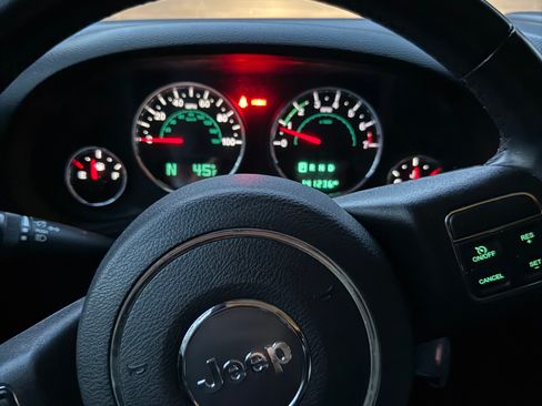 Used 2015 Jeep Wrangler Unlimited Sport w/ Quick Order Package 24S image 13