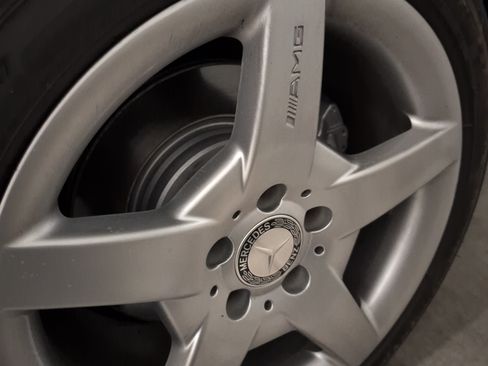 Used 2005 Mercedes-Benz CLK 500 Coupe image 2