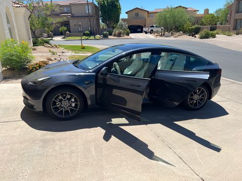 Used 2023 Tesla Model 3 Standard Range RWD image 13