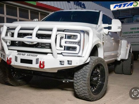 Used 2026 Ford F450 Platinum w/ FX4 Off-Road Package AWD/4WD image 14