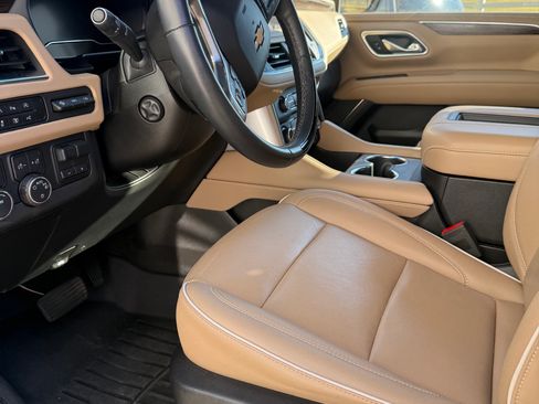 Used 2023 Chevrolet Tahoe Premier w/ Advanced Technology Package image 14