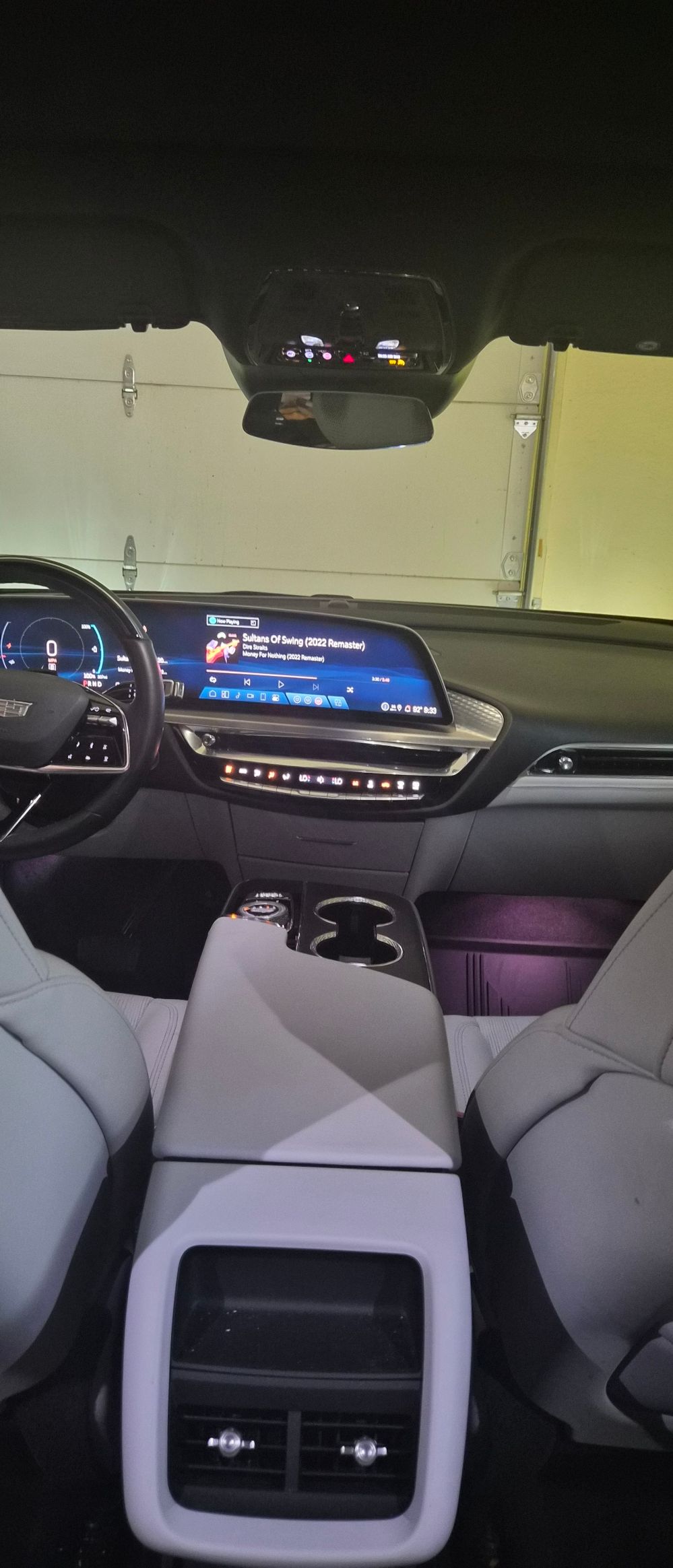 Used 2024 Cadillac Lyriq Luxury AWD/4WD image 11