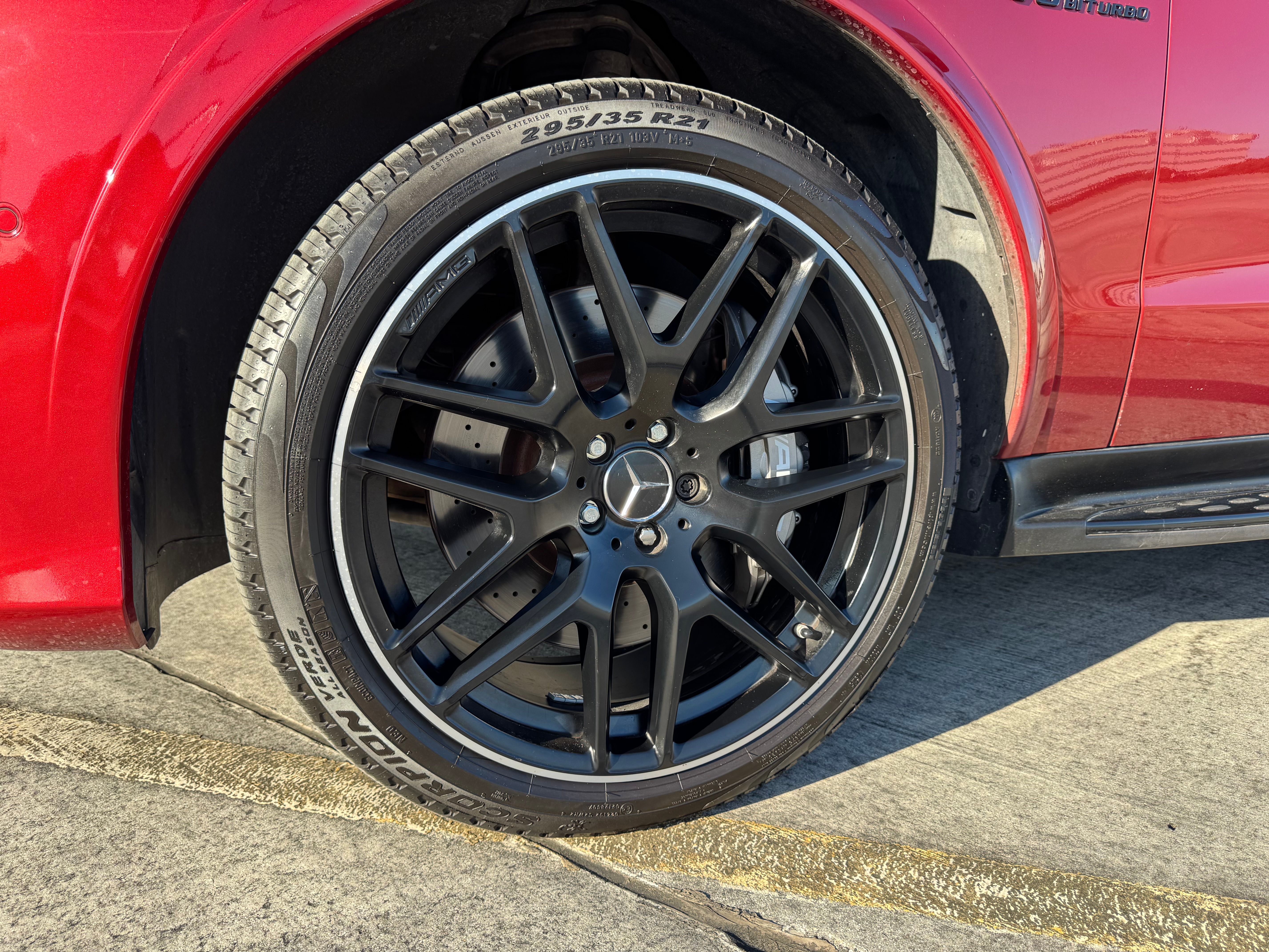 Used 2016 Mercedes-Benz GLE 63 AMG 4MATIC image 18