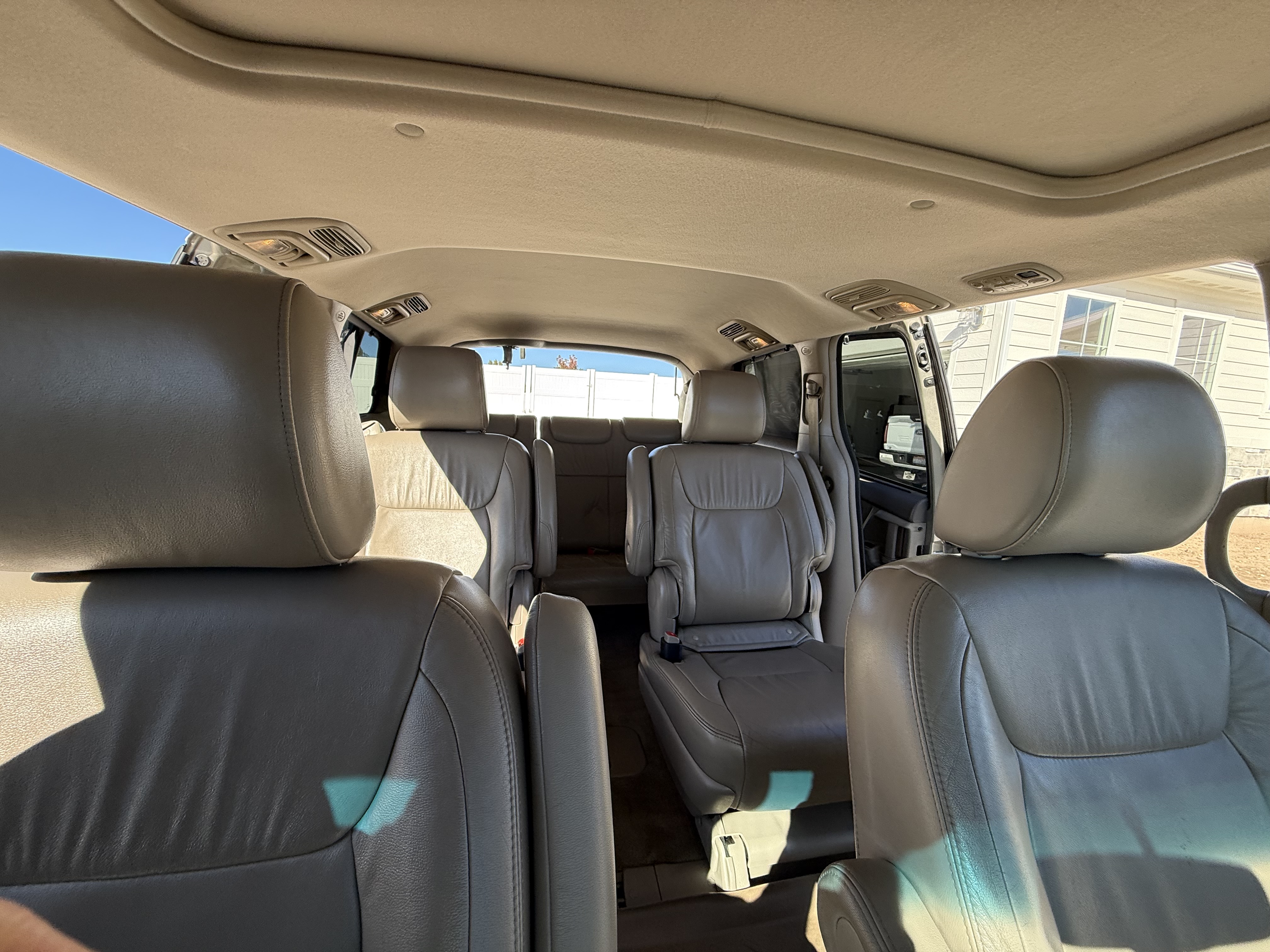 Used 2010 Toyota Sienna FWD image 15
