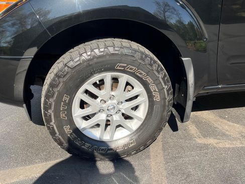 Used 2016 Nissan Frontier SV AWD/4WD image 18