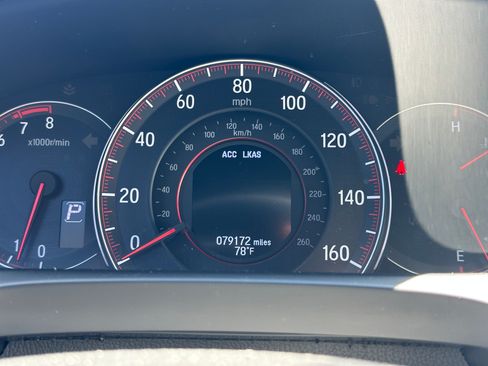 Used 2017 Honda Accord Touring image 8